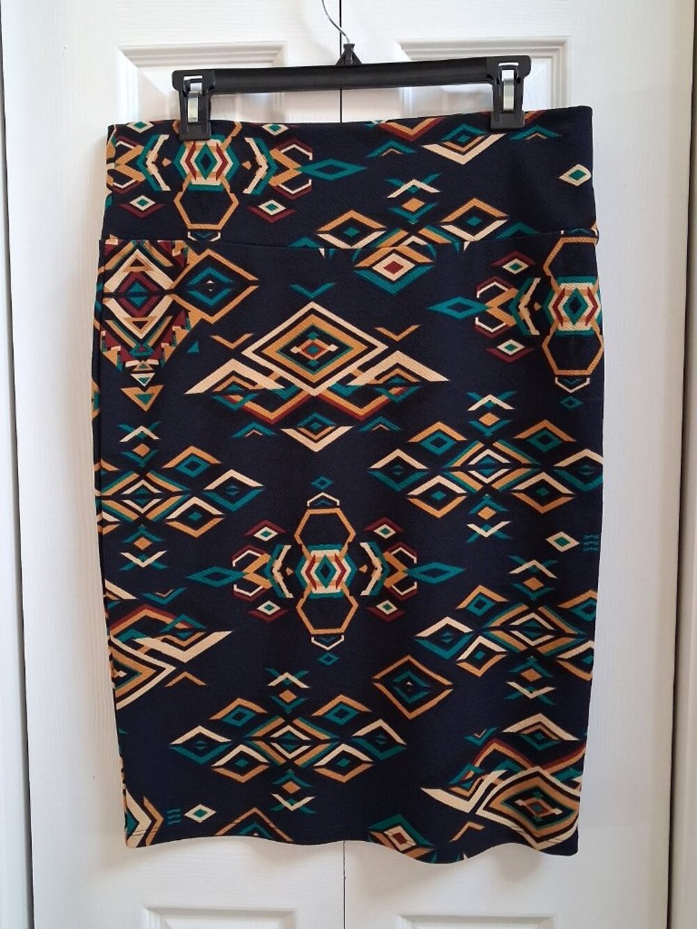 LULAROE Cassie Black w/Geometric Print Pencil Skirt sz L